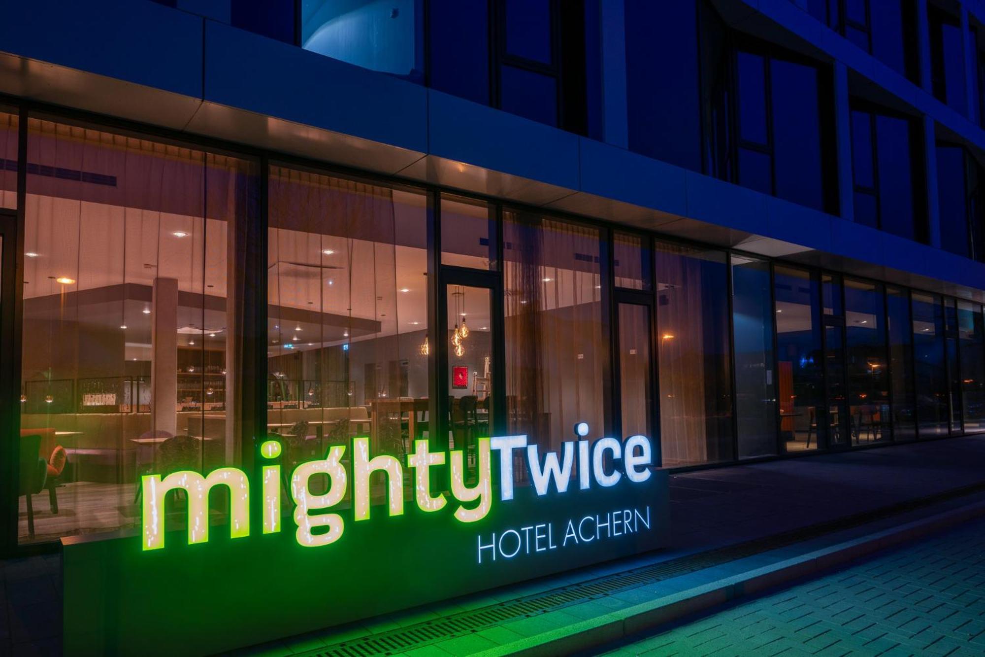 Mightytwice Hotel Achern Eksteriør bilde